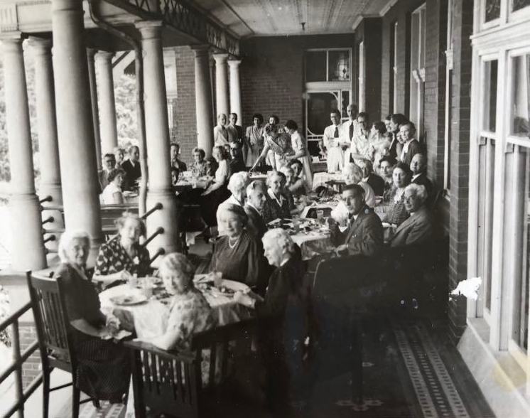 Christmas Dinner 1952